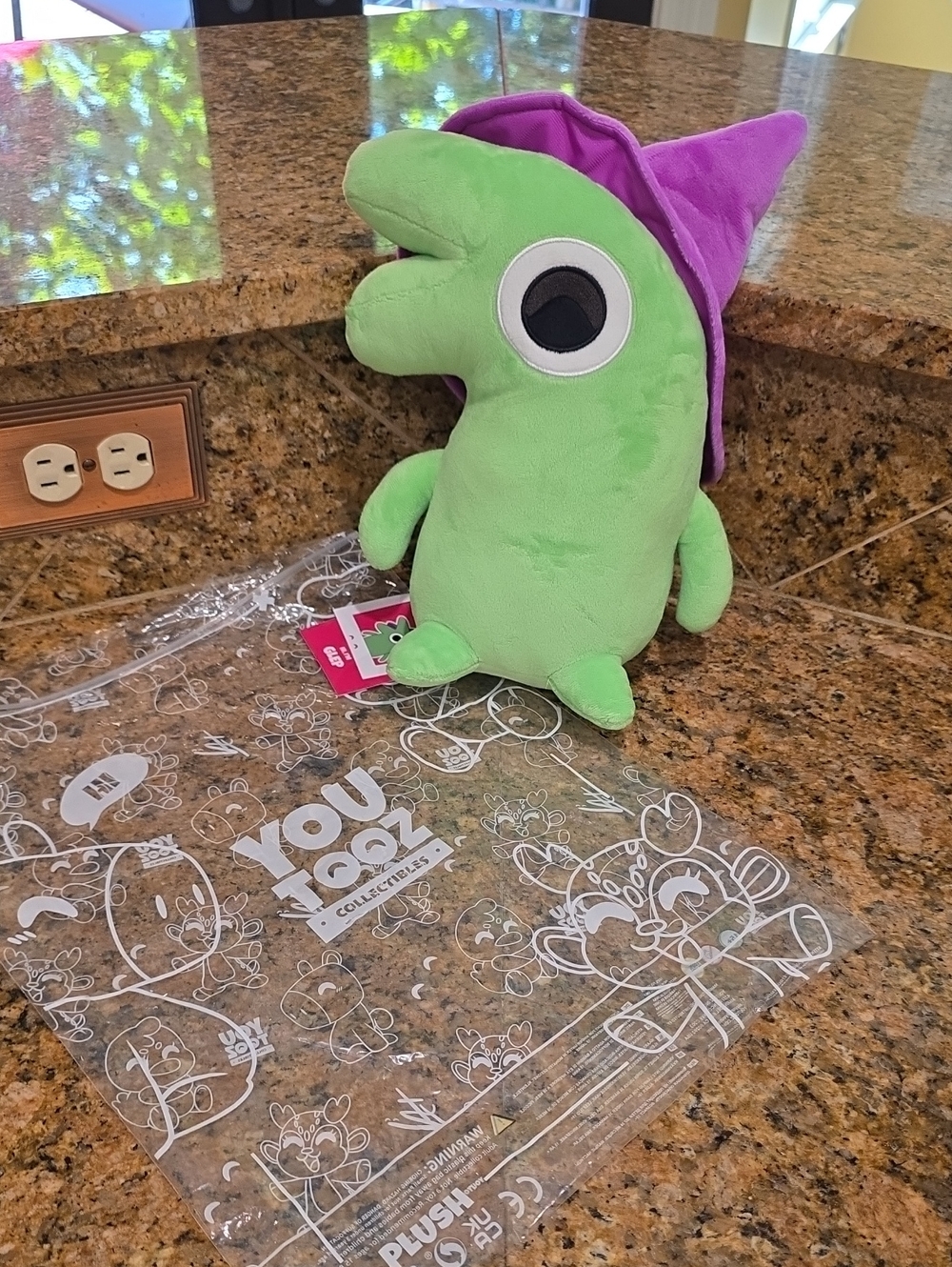 NWT Youtooz Smiling Friends Glep Plush